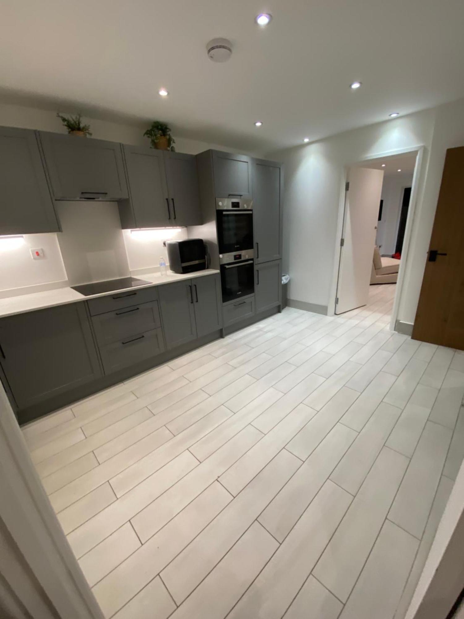 The Bay Apartment Edgware Buitenkant foto