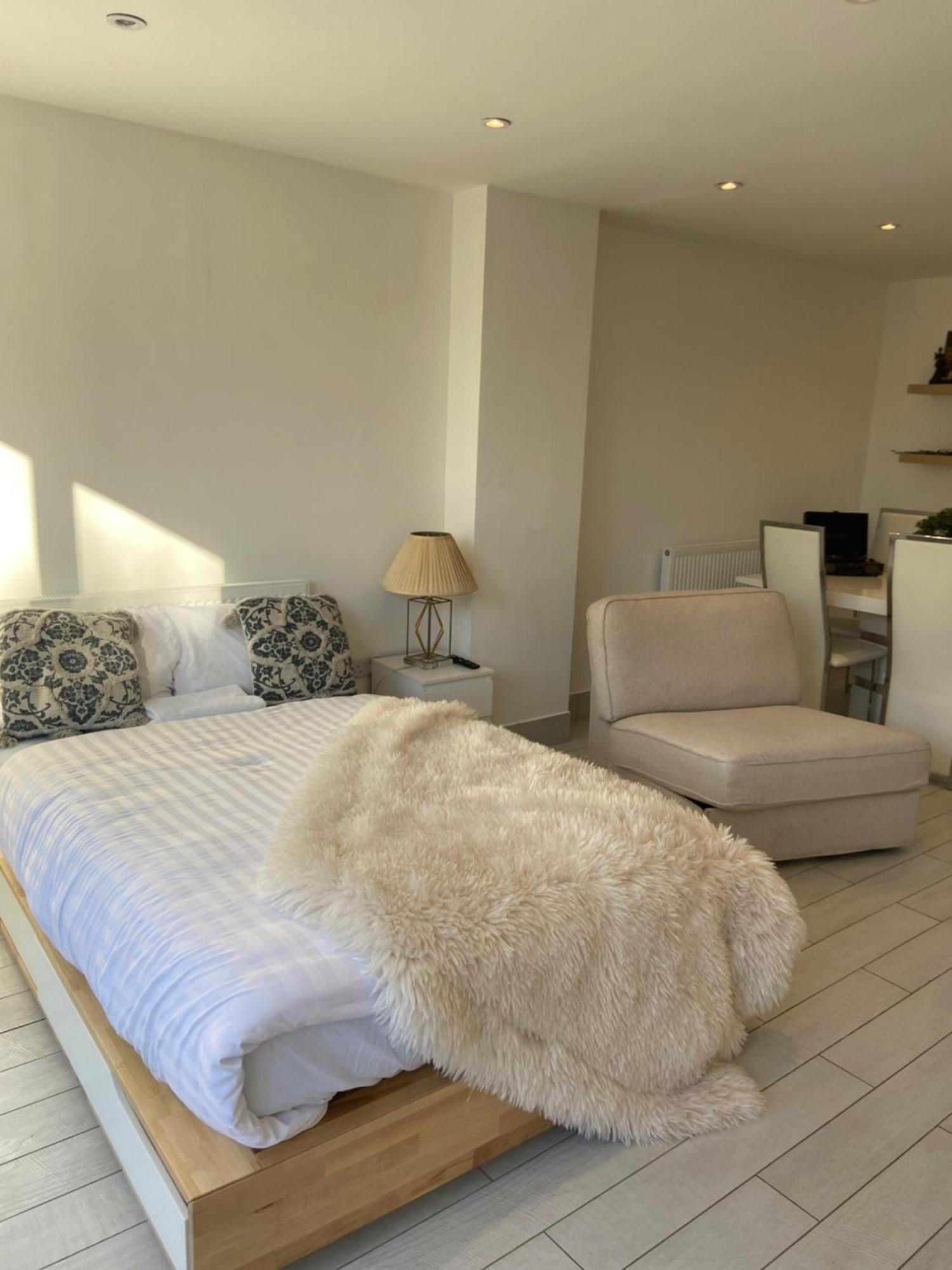 The Bay Apartment Edgware Buitenkant foto