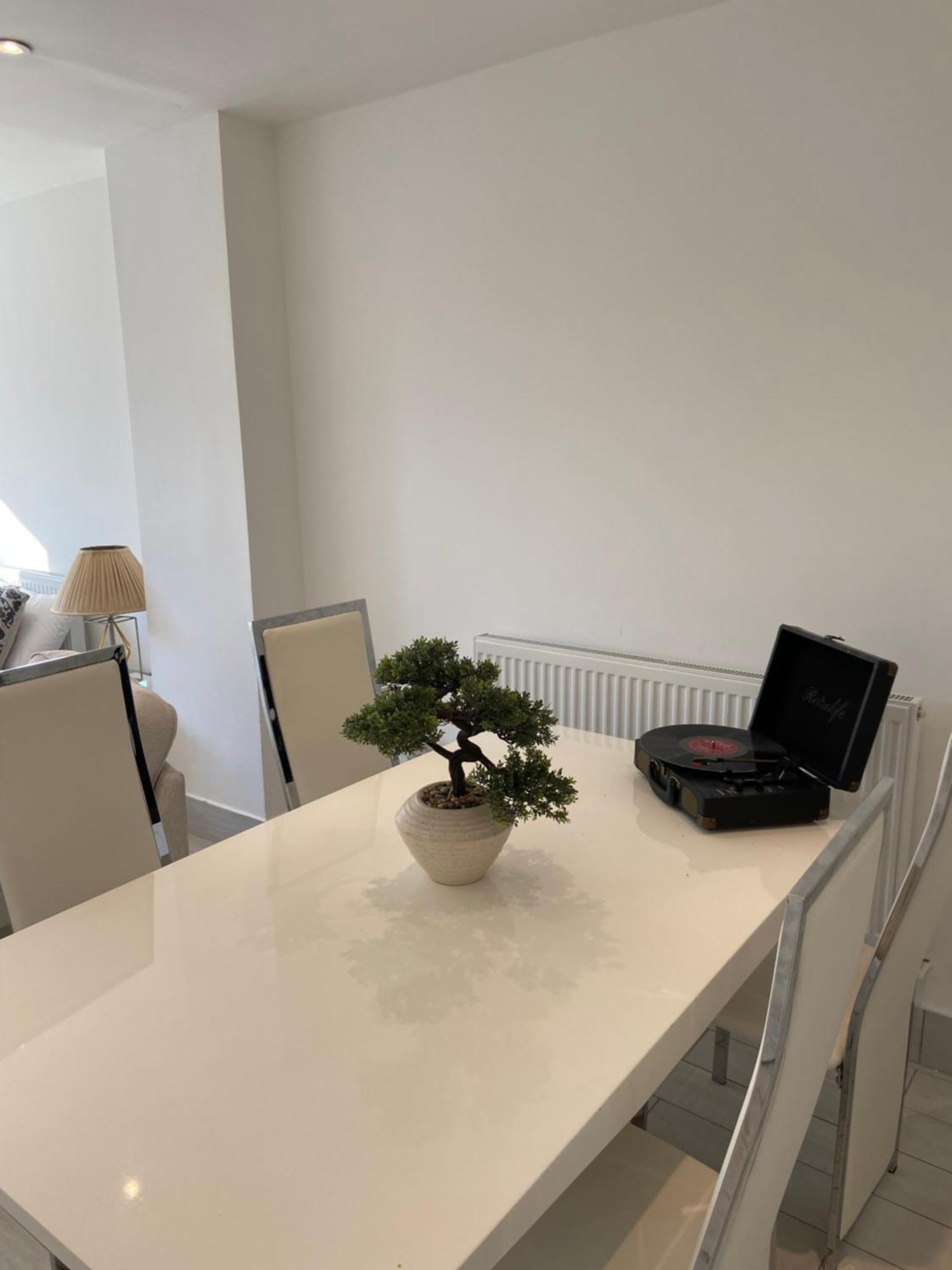 The Bay Apartment Edgware Buitenkant foto